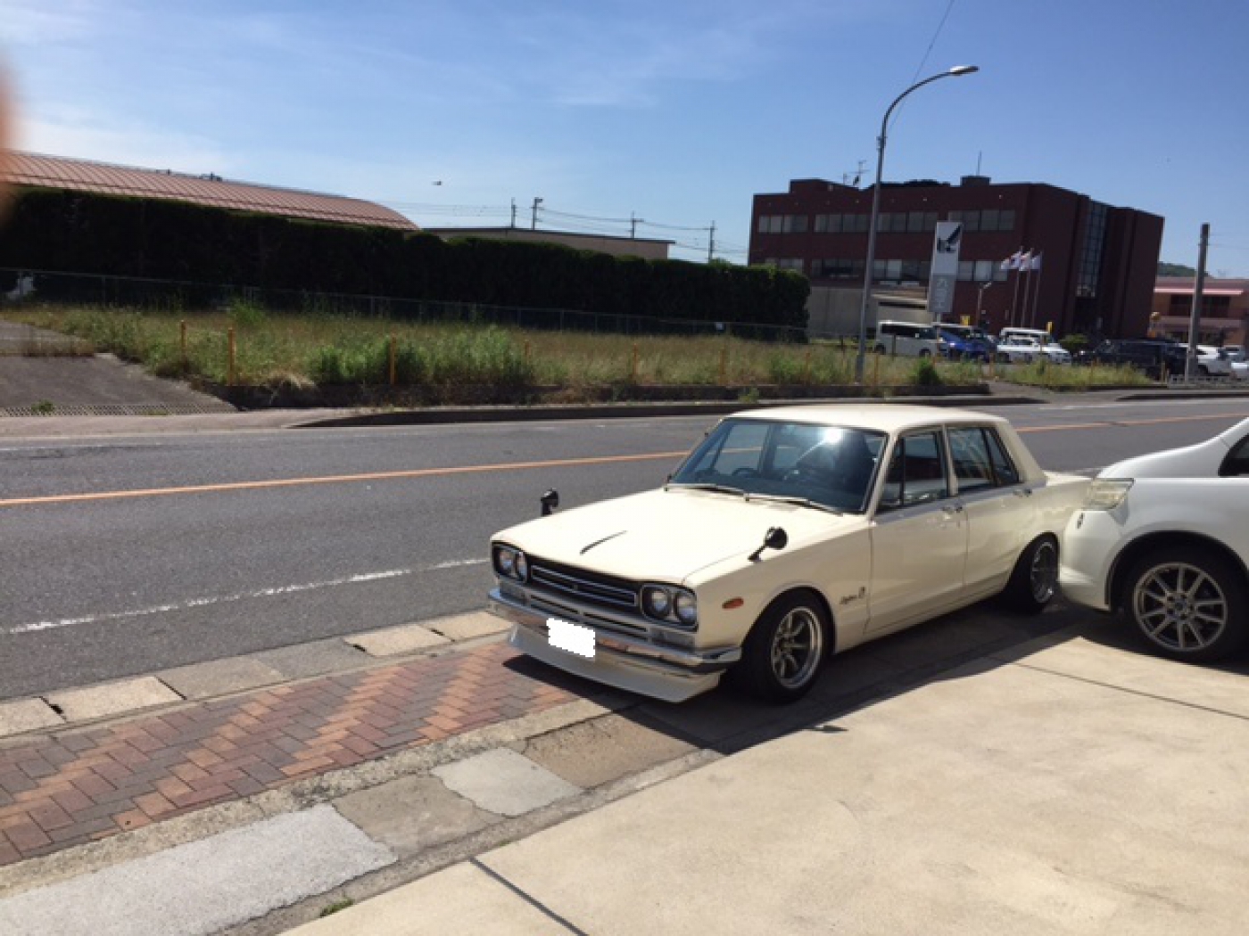 日産スカイライン　ハコスカ　トランクのデントリペア